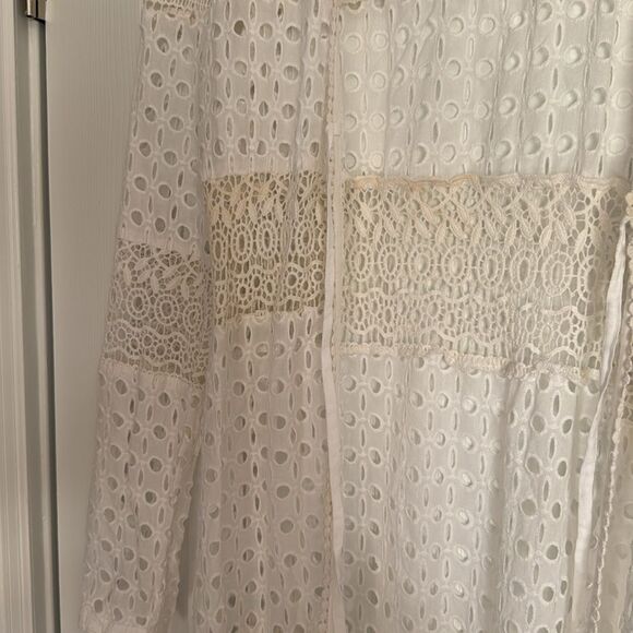 White and Creme Colored Cover Up - Short Sleeve Duster - Swim - Medium - NEW - Picture 2 of 3